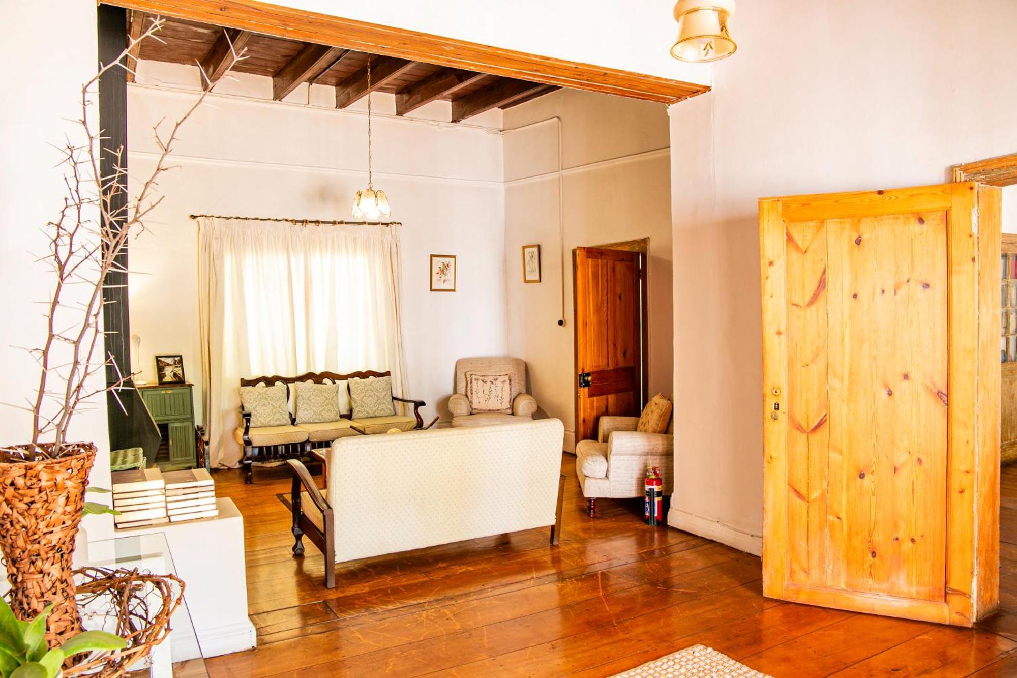 The Townhouse Villa กราฟฟ์-เรเน็ต ภายนอก รูปภาพ